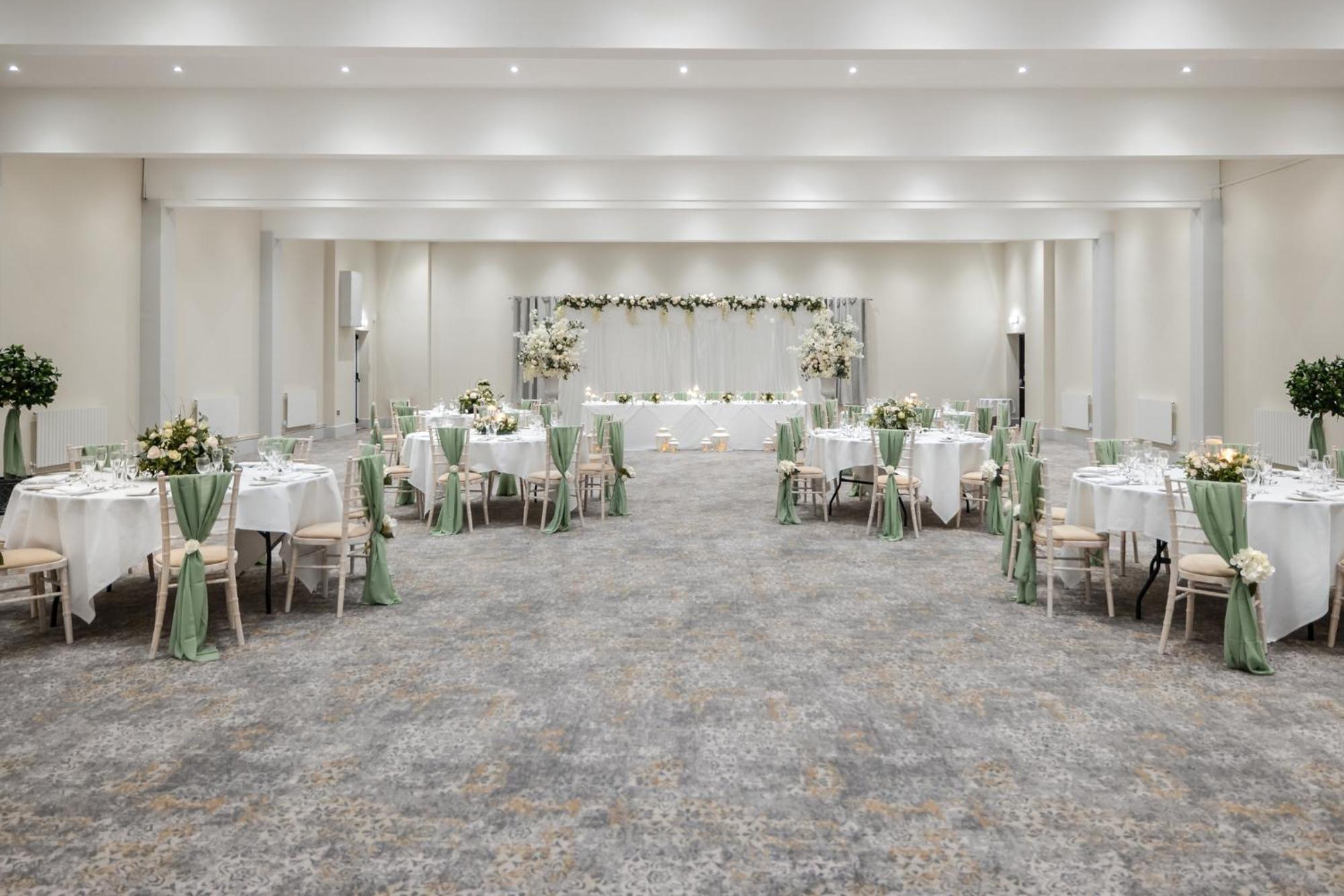 סליסבורי The Stones Hotel מראה חיצוני תמונה